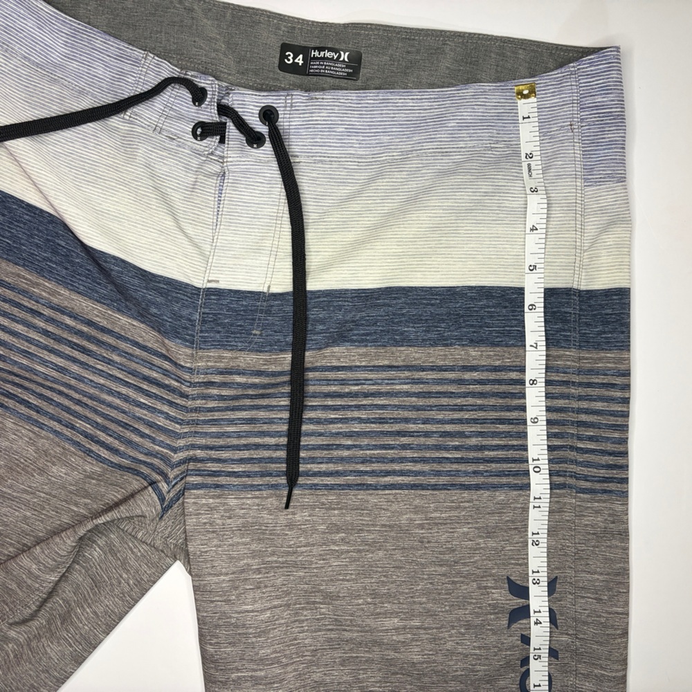 Hurley Men’s Blue and Gray Gradient Stripe Board Shorts - Picture 9 of 10